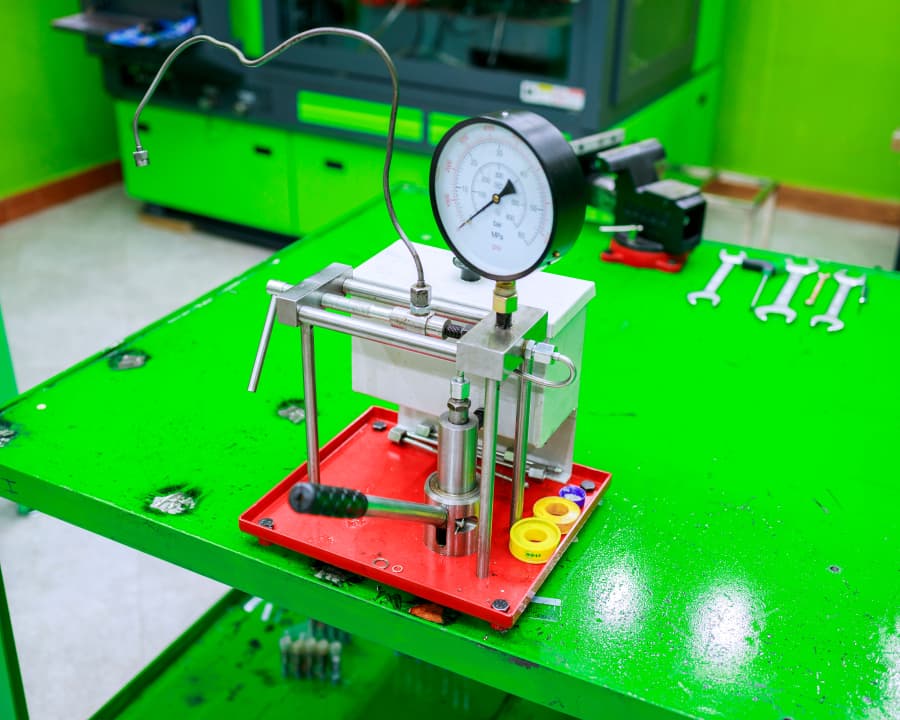 High-Pressure Pump Calibration